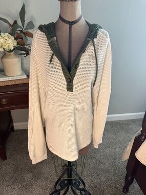Waffle Knit Hooded Pullover Sweater in Cream and Olive XL.